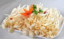 金針菇有酒味可以吃嗎 為什么金針菇有酒味