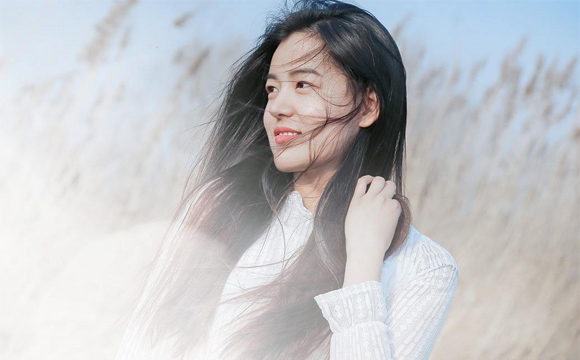 為什么有些人越長越好看 長得丑的女生很自卑怎么辦