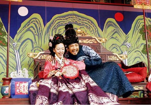 朝鮮妖女金介屎，亂倫通奸霍亂后宮(最后被腰斬)