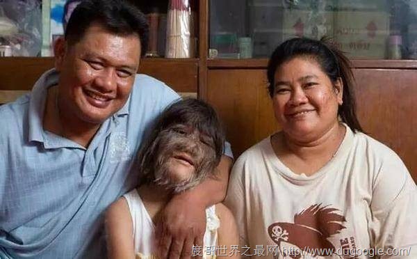 泰國狼女蘇帕托&middot;薩斯潘獲吉尼斯認(rèn)證后贏得尊重
