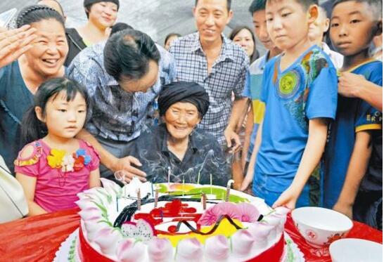 世界上最長壽的女性，付素清(過完119歲生日后離世)