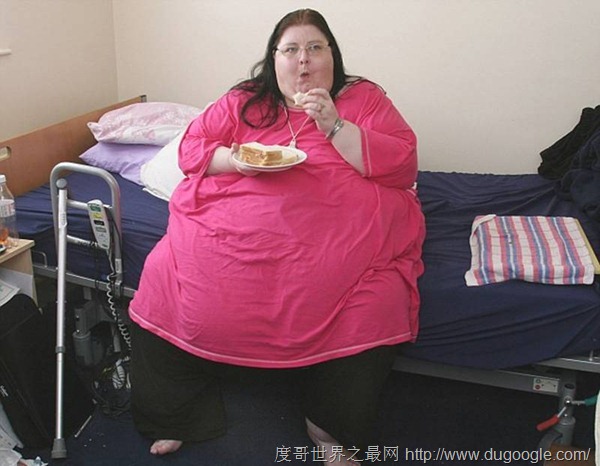 英國最胖的女子重達(dá)510斤，布蘭達(dá)&middot;弗拉納根&middot;戴維斯去世