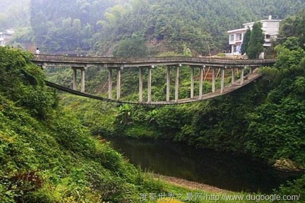 中國最特別的一座橋，湖南洞口淘金橋外觀獨特而且更省材料