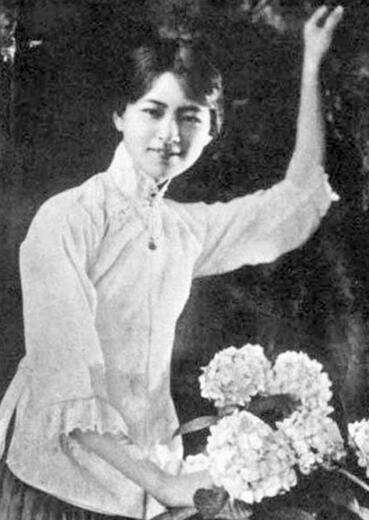 民國四大美女，最美影星阮玲玉死后三十萬人街頭送葬